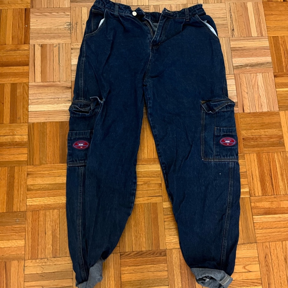 Oversized jeans!